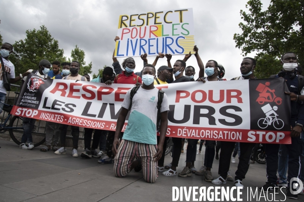 Rassemblement pour le respect des livreurs