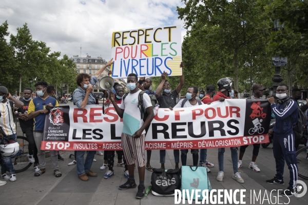 Rassemblement pour le respect des livreurs