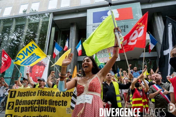 Manifestation contre les licenciements et la réfome des retraites