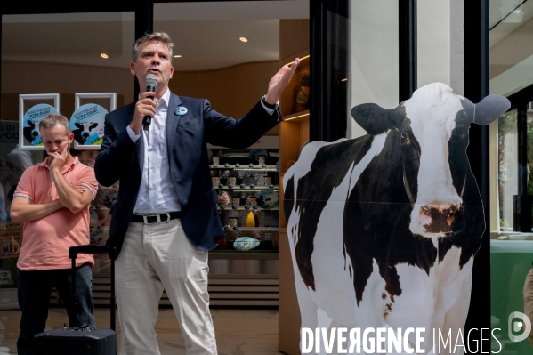 Arnaud Montebourg et les glaces La Mémère.