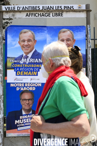 Thierry Mariani candidat RN aux élections régionales PACA en campagne à Antibes