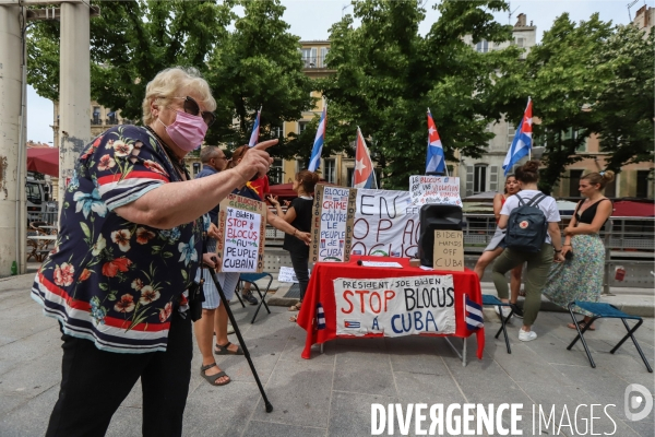 Démonstration solidaire avec le peuple cubain à Marseille