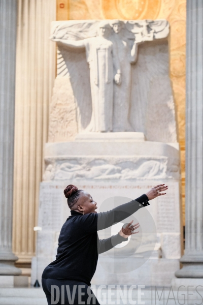 Statue of Loss / Faustin Linyekula / Panthéon