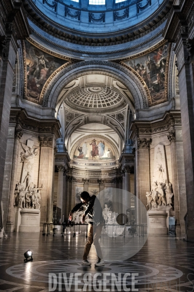 Statue of Loss / Faustin Linyekula / Panthéon