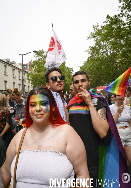 Portraits à la Marche des Fiertés 2021 à Paris. Pride March 2021 in Paris.