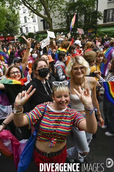 Portraits à la Marche des Fiertés 2021 à Paris. Pride March 2021 in Paris.