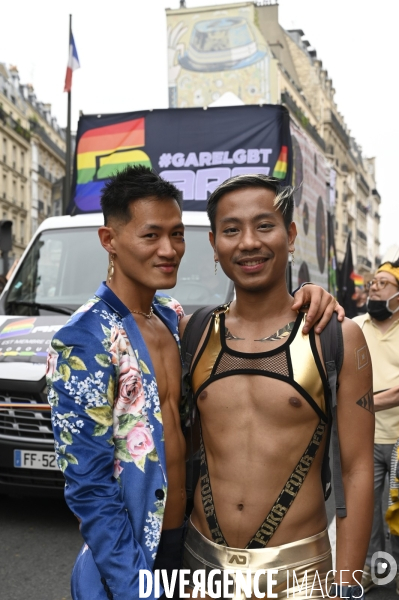 Portraits à la Marche des Fiertés 2021 à Paris. Pride March 2021 in Paris.