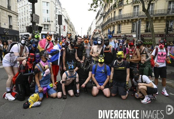 Portraits à la Marche des Fiertés 2021 à Paris. Pride March 2021 in Paris.