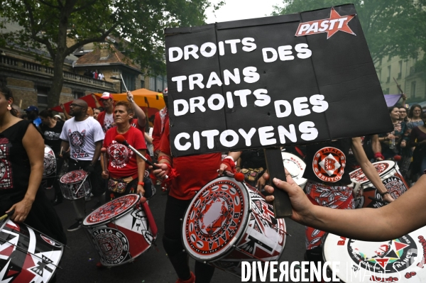 Marche des fiertés 2021 à Paris. Pride March 2021 in Paris.