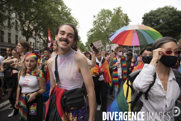 Marche des fiertés ...