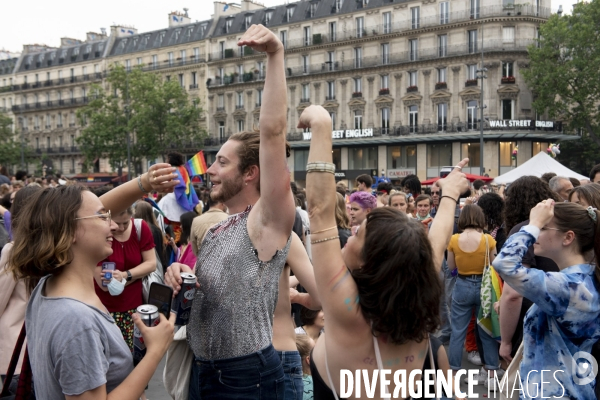 Marche des fiertés ...