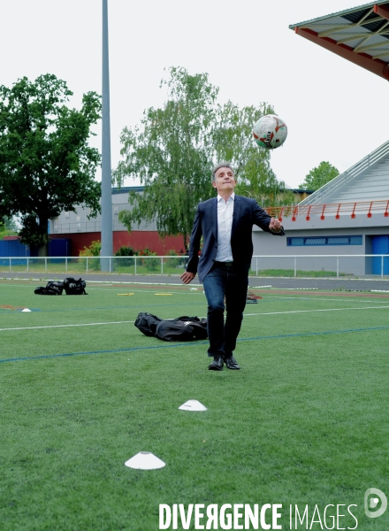 Eric Piolle en campagne pour la presidentielle 2022