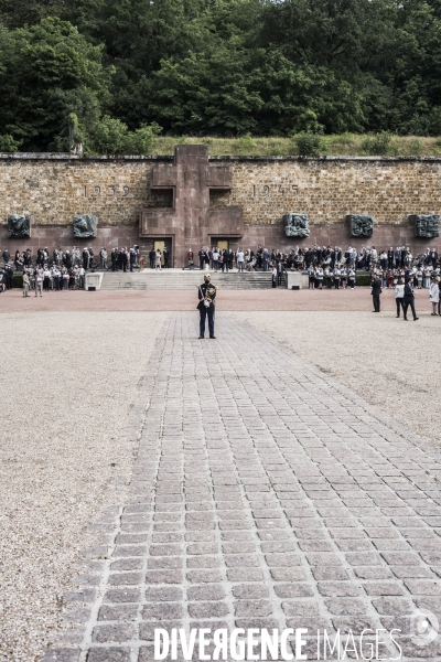 Cérémonie anniversaire de l Appel du 18 juin 1940.