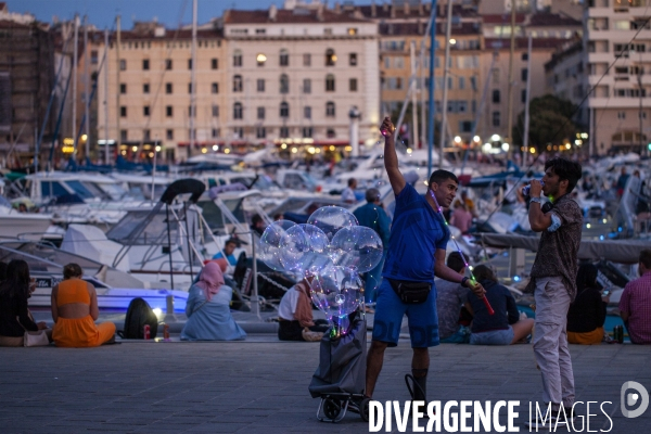 Fête nationale 2021 à Marseille, en soirée.