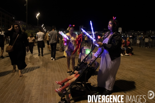 Fête nationale 2021 à Marseille, en soirée.