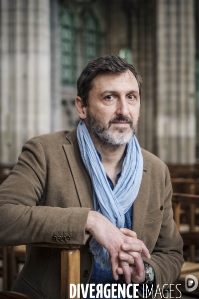 Portrait Julien de Saint Jores, directeur de Suivez la fleche