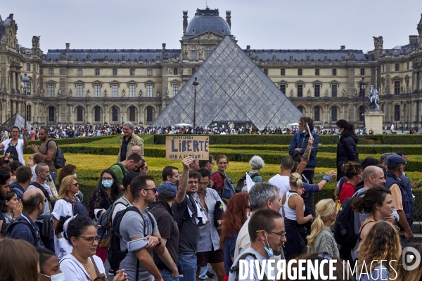 Manifestation contre le passe sanitaire à Paris