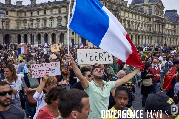 Manifestation contre le passe sanitaire à Paris