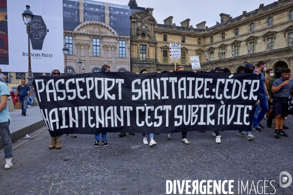 Manifestation contre le passe sanitaire à Paris