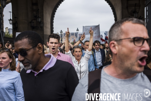 Manifestation a paris contre le pass sanitaire.