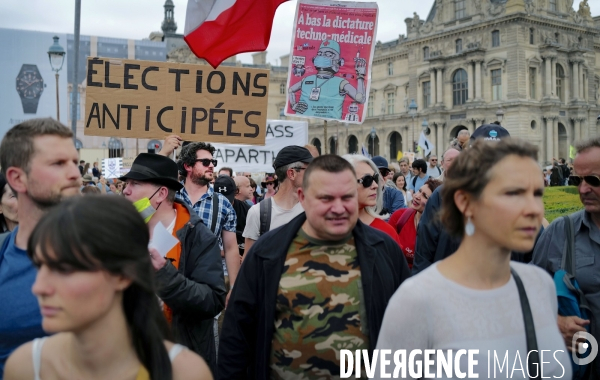 Manifestation contre le passe sanitaire à Paris