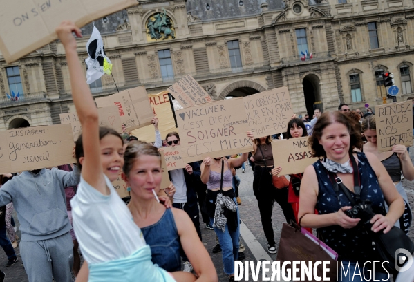 Manifestation contre le passe sanitaire à Paris