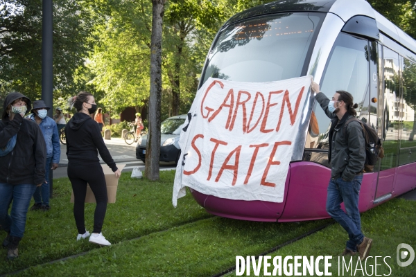 Deuxième évacuation jardins de l engrenage