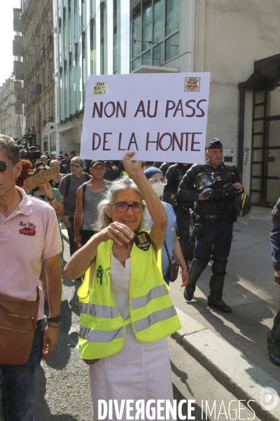 Manifestation contre le pass sanitaire a paris