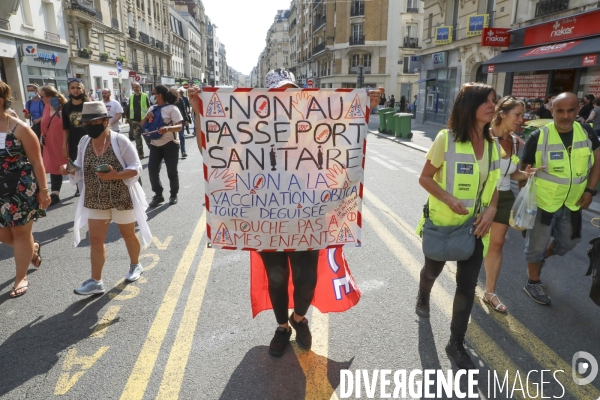 Manifestation contre le pass sanitaire a paris