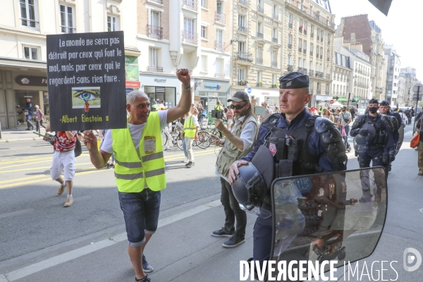 Manifestation contre le pass sanitaire a paris