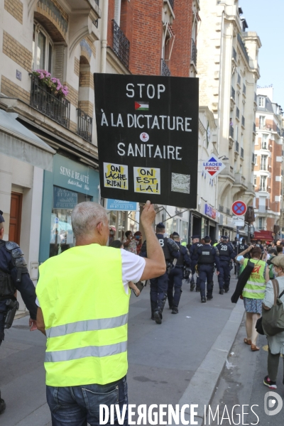 Manifestation contre le pass sanitaire a paris