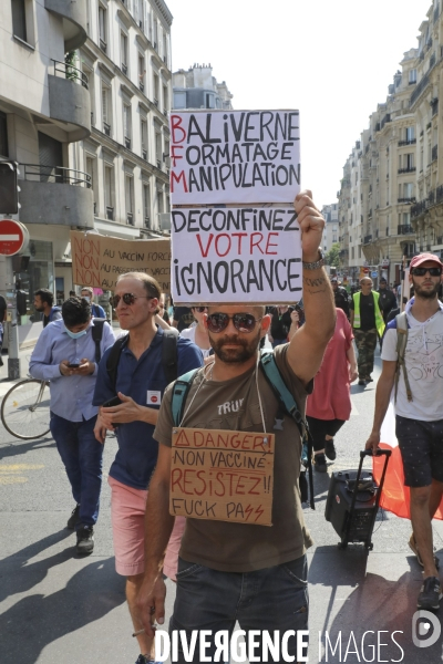 Manifestation contre le pass sanitaire a paris