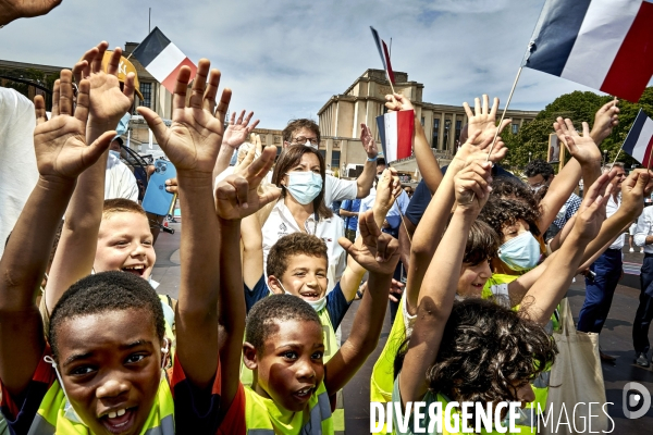 Anne Hidalgo au  Fan Village  des JO de Trocadero