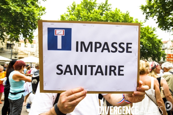 Avignon manifestation contre le passe sanitaire