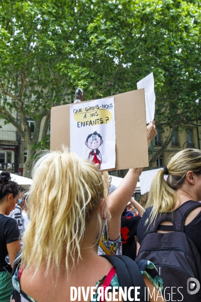 Avignon manifestation contre le passe sanitaire