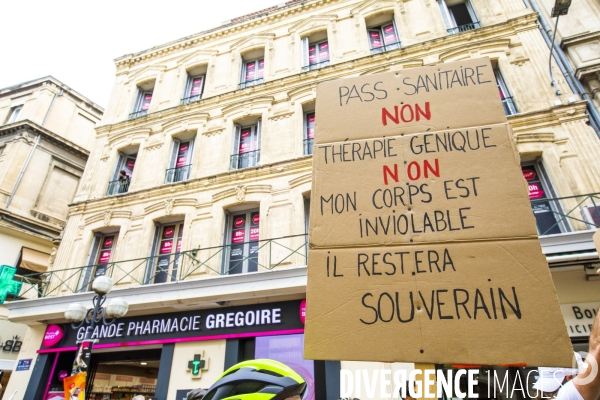 Avignon manifestation contre le passe sanitaire