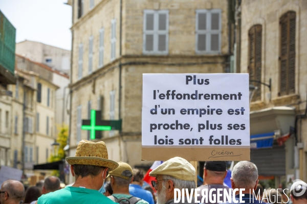 Avignon manifestation contre le passe sanitaire