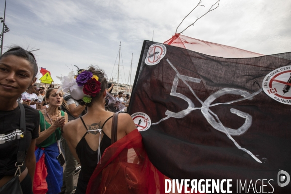 Manifestation contre le pass sanitaire à Marseille