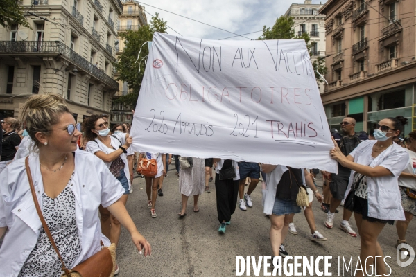 Manifestation contre le pass sanitaire à Marseille