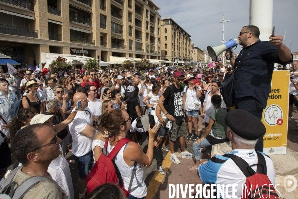 Manifestation contre le pass sanitaire à Marseille