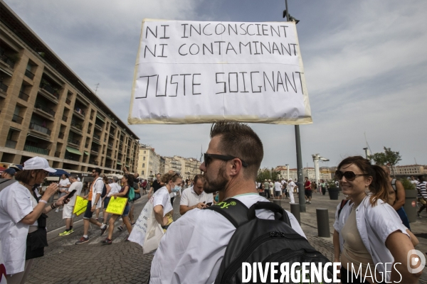 Manifestation contre le pass sanitaire à Marseille