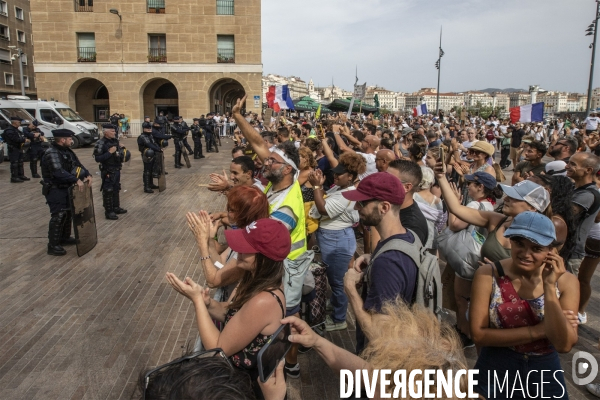 Manifestation contre le pass sanitaire à Marseille