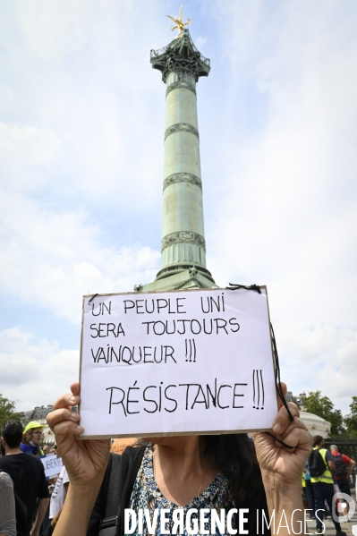 Manifestation contre le projet de passe sanitaire, à Paris le 24 juillet 2021. Demonstration against sanitary pass.