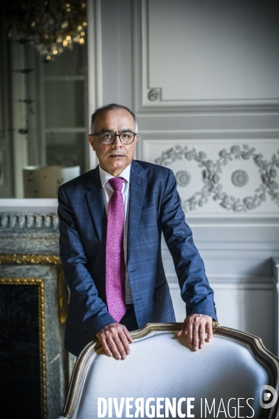 Portrait de l ambassadeur du maroc en france, chakib benmoussa.