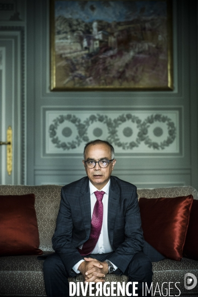 Portrait de l ambassadeur du maroc en france, chakib benmoussa.