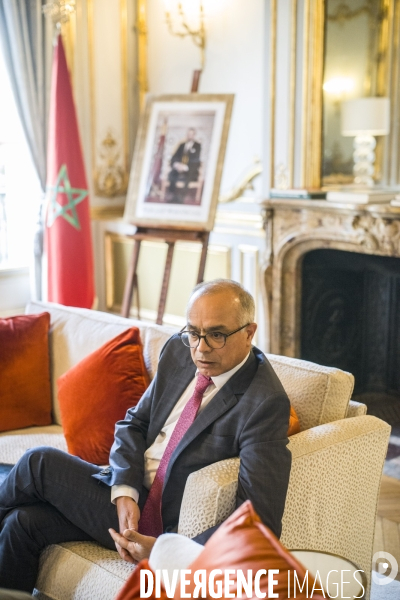 Portrait de l ambassadeur du maroc en france, chakib benmoussa.