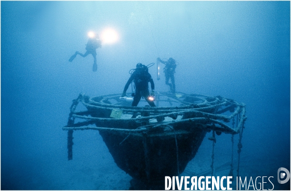 MURUROA : Centre d  Expérimentations du Pacifique