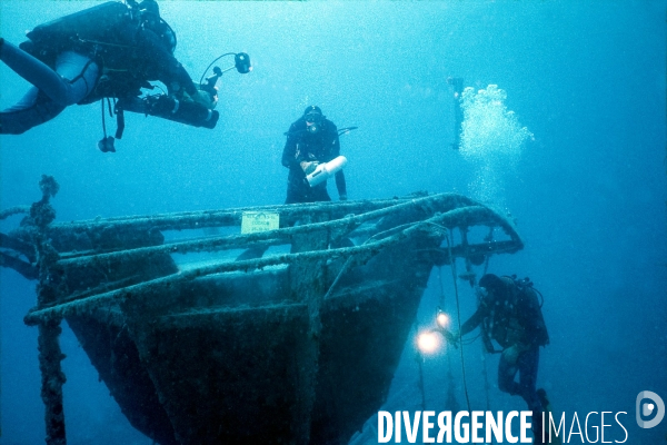 MURUROA : Centre d  Expérimentations du Pacifique