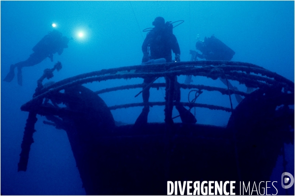 MURUROA : Centre d  Expérimentations du Pacifique