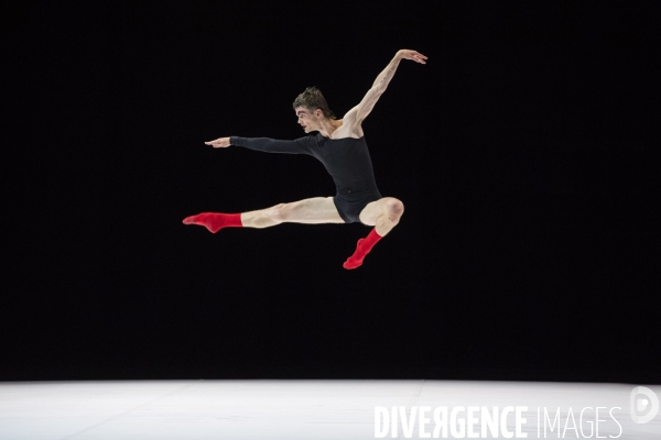 One Of Four Periods In Time de Tânia Carvalho - Ballet national de Marseille